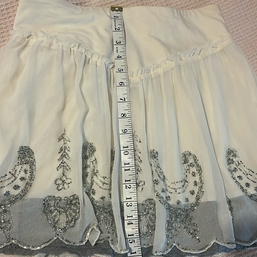 FREE PEOPLE BEADED MINI SKIRT SCALLOPED
HEM WOMEN SIZE MEDIUM - Picture 3 of 16